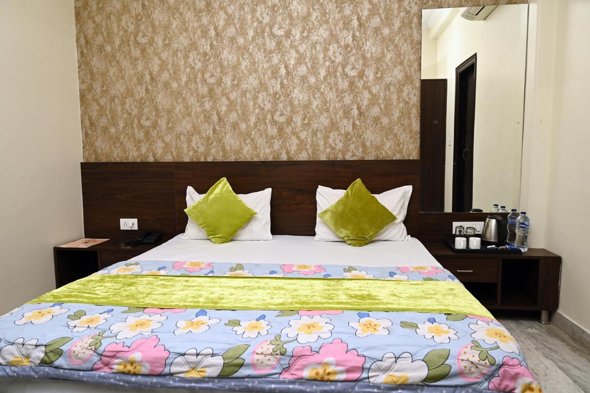 Hotel Pulse Inn Near Railway Station Jaipur Exterior foto