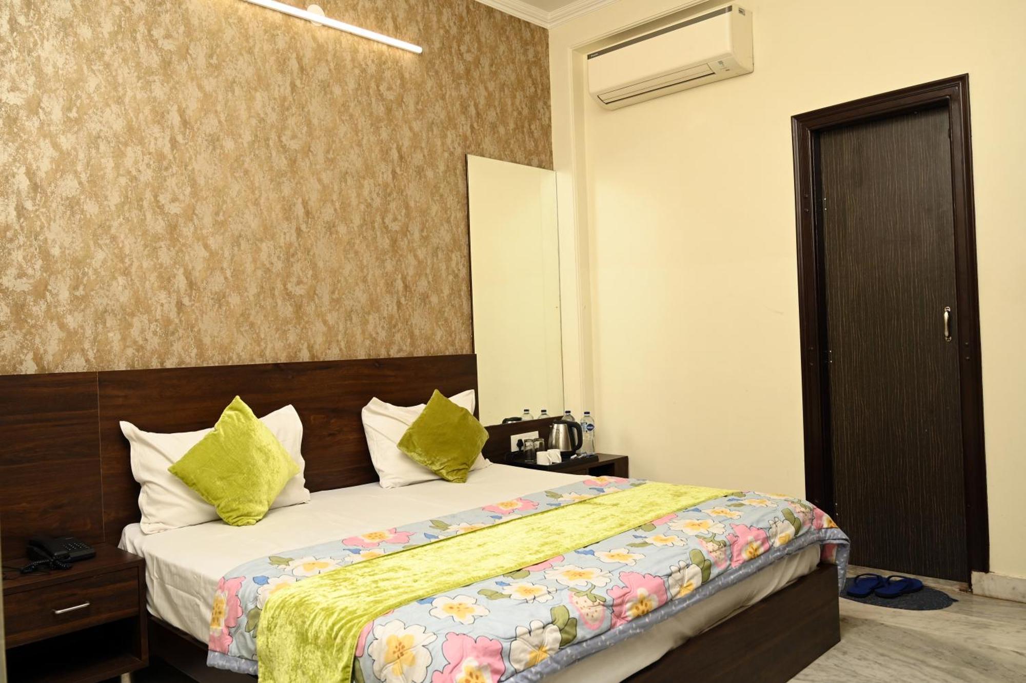 Hotel Pulse Inn Near Railway Station Jaipur Exterior foto